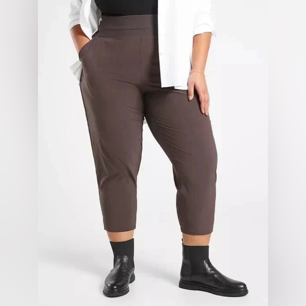 Athleta Ankle Cropped Nolita Slim Tapered Crop Pants Walnut Brown NWOT Size: 24